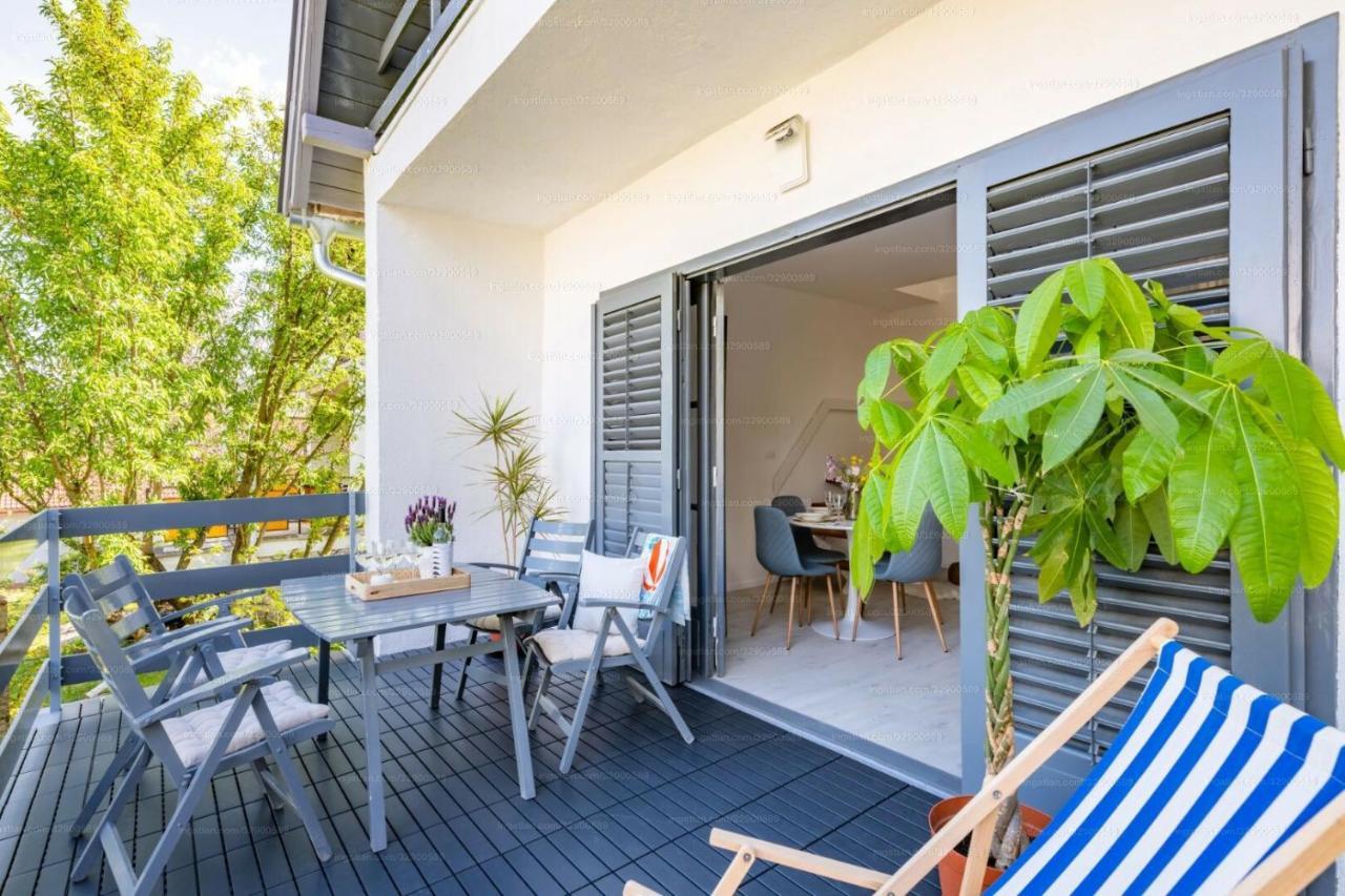 Villa Madarasz 5 Deluxe Vendeghaz à Balatonalmádi Extérieur photo